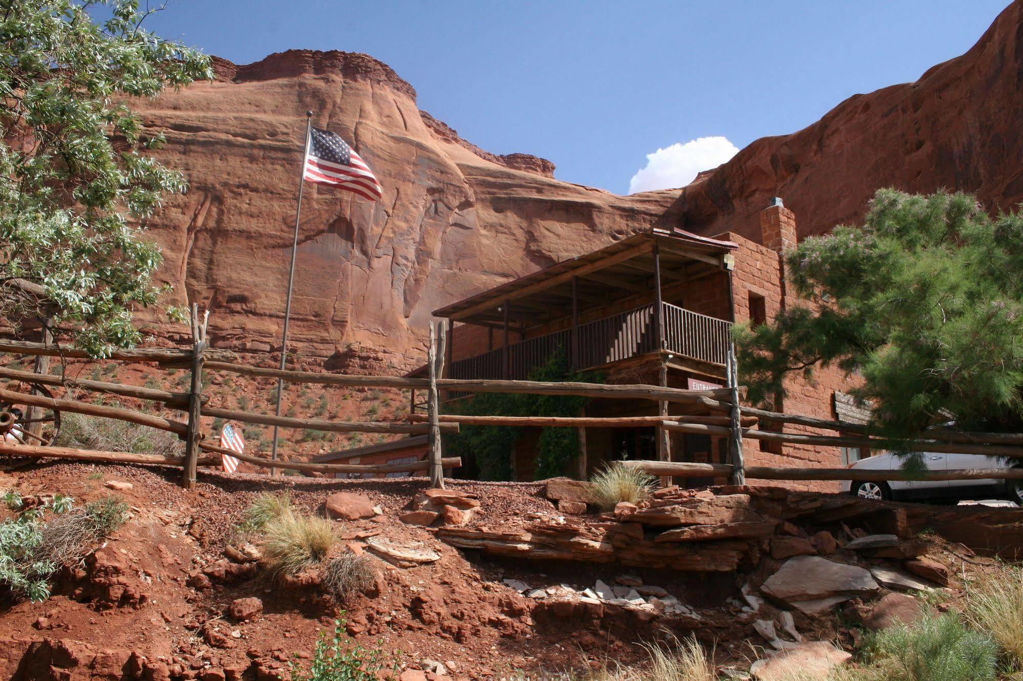 Goulding's Resort 3*